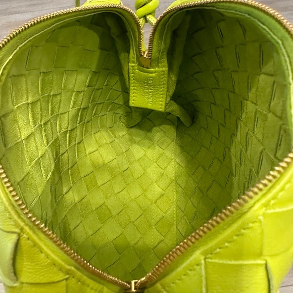 Bottega Veneta SMALL loop camera bag - Picture 13 of 13